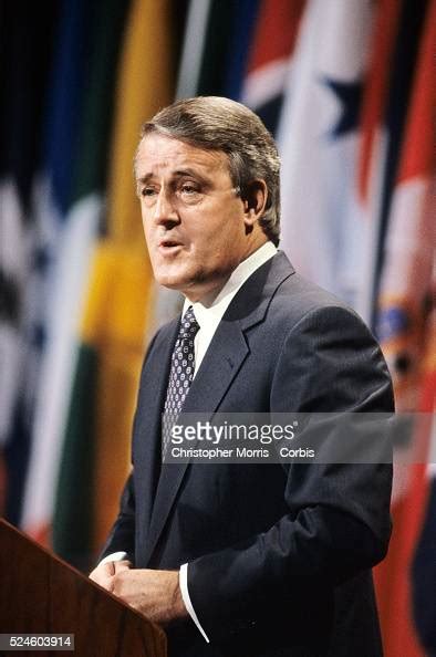 Former Canadian Prime Minister Brian Mulroney Giving A Speech In