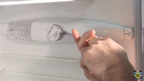 Centro de Consejos eSpares Cómo cambiar el termostato del frigorífico