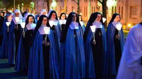 the sisters adorers of the royal heart of jesus traditional catholics emerge