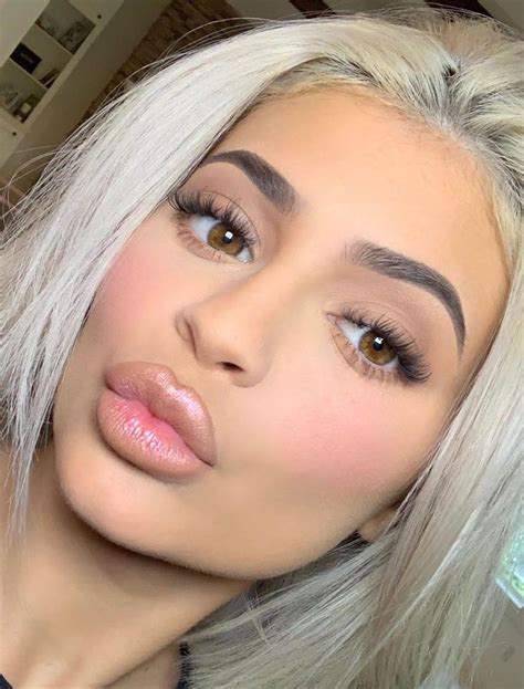 Kylies Winter Kissed Snow Cute Combo Kylie Makeup Kylie Jenner