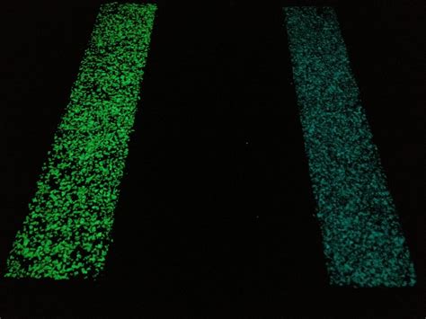 On this page you will find instructions for use and recommendations for the amount of colour to use. Black Epoxy Garage Floor With Glow In The Dark Flake ...