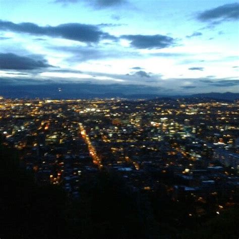 La calera está a casi 9 km de la ciudad, es de clima frío y su amplio mirador está rodeado de árboles, naturaleza, restaurantes, bares y sitios turísticos para los visitantes que quieren conocer otro lado de. El Mirador de La Calera - 44 tips de 2288 visitantes