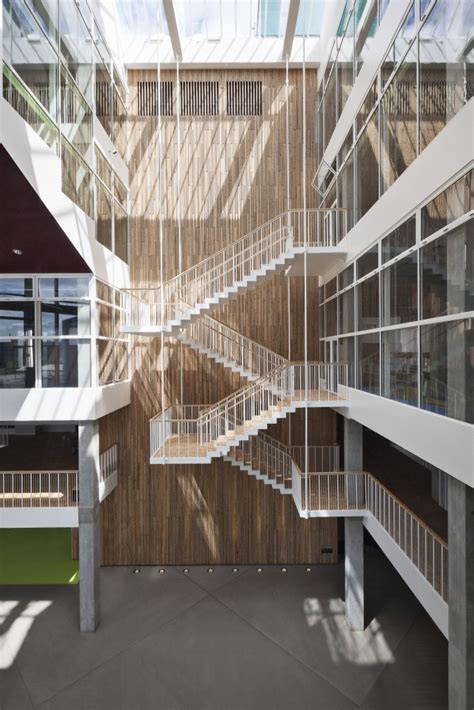 Skolen i sydhavnen er en helt ny skole indviet den 4 september 2015. Skolen i Sydhavnen | JJW ARKITEKTER