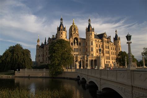 This list encompasses castles, palaces and stately homes described in german as burg (castle), festung (fort/fortress), schloss (manor 1.1 mecklenburg. Schwerin Castle - Castle in Germany - Thousand Wonders
