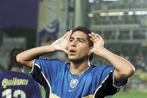 Juan román riquelme (born june 24, 1978 in san fernando, buenos aires) is an argentine professional football attacking midfielder who currently plays for boca juniors and the argentina. Megapost Juan Roman Riquelme - Fotos ineditas ...