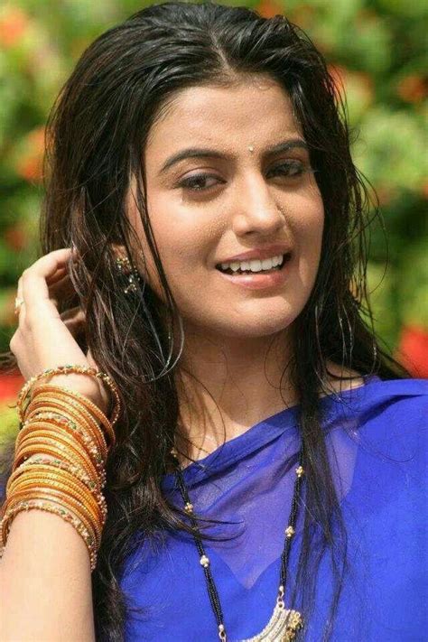 Akshara Singh Most Beautiful Indian Actress Indian Beauty Beautiful