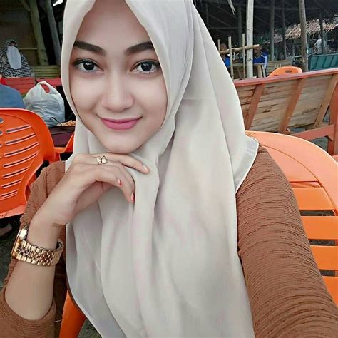 Bokep Indo Jilbab Nafsu Berat Colmek Di Kamar Mandi Asupan Bokep