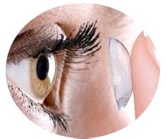 Puedes escoger entre lentes de uso diario, mensual o quincenal; Tipos de lentes de contacto: sus diferencias - Eyeklinik