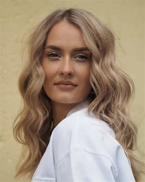 Sandy Blonde Hair Color Ideas To Freshen Up Your Look Sandy Blonde