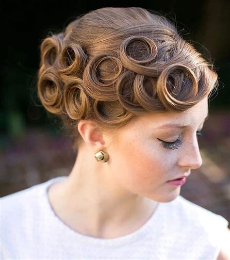 1920s fashion women hair