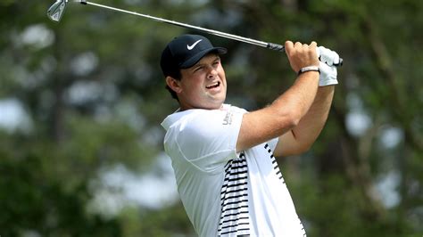 Reed takes lead as Masters takes shape without Tiger in mix