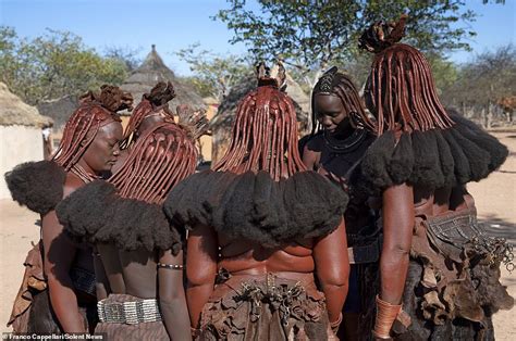 Namibias Isolated Himba Tribe Use Bright Clay To Create Incredible