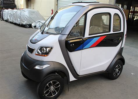 mini elektrikli araba