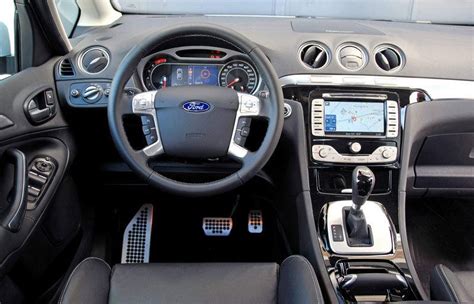 From 115 hp to 240 hp length 4903 mm (193.03 in.) Ford S-Max Minivan / MPV 2010 - reviews, technical data ...