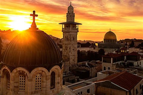 The ancient city in the judean hills has a fascinating history spanning thousands of years. jerusalem-wallpaper-hd-05