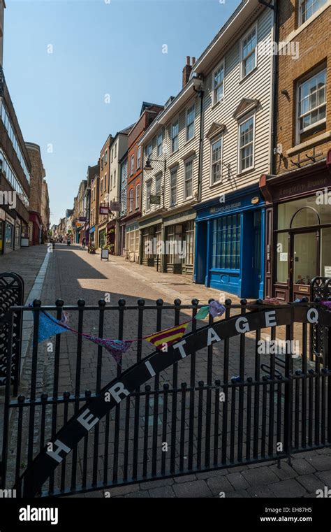Gravesend High Street Hi Res Stock Photography And Images Alamy