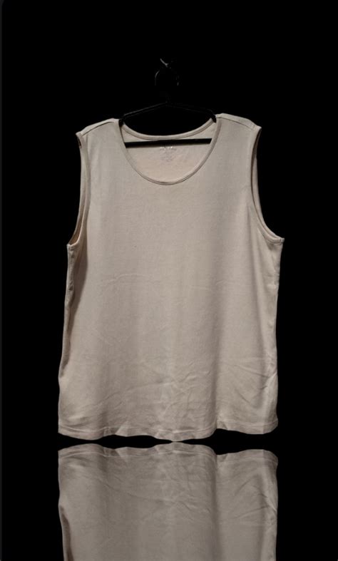 Soft Muscles Tank Pre Loved Items Women S Fashion Tops Sleeveless