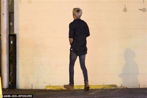 One Directions Niall Horan Caught Urinating In The Street In Los