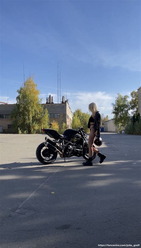 Moto Sexy Girl Julia Graff Fancentro