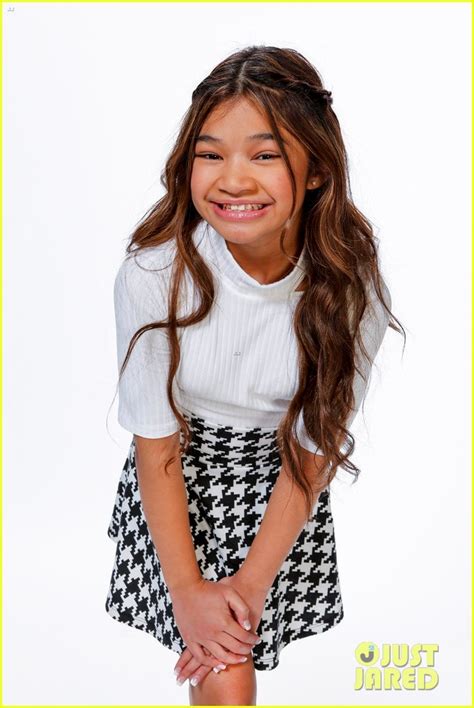 11 Year Old Angelica Hale Sings Her Way To Golden Buzzer On Americas