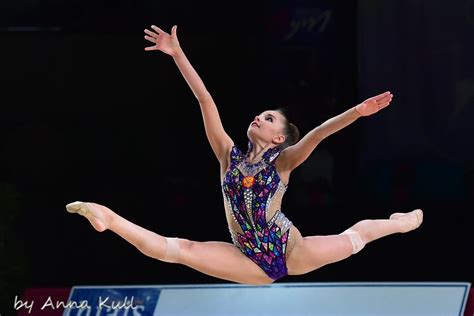 Dina Averina Rus 2020 En 2020 Gymnastique Rythmique