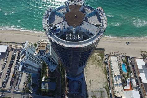 Se derrumba edificio en miami: Conoce el nuevo edificio de Porsche en Miami | Reporte Lobby