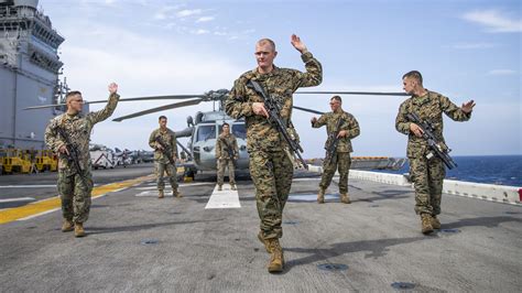Uss Boxer Arg 11th Meu Arrive In Us 5th Fleet Us Central Command