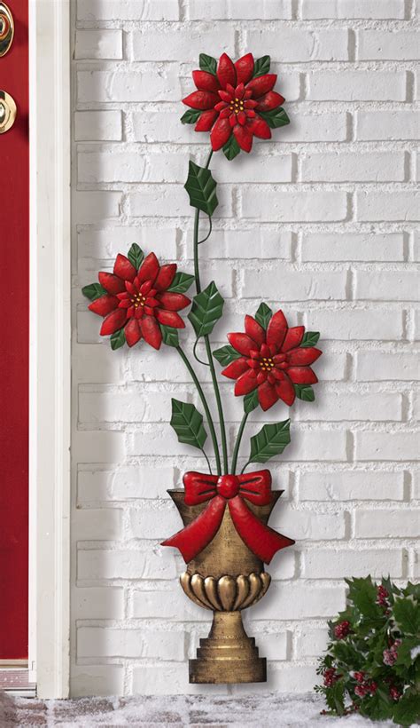 Choose from our massive range of indoor and outdoor christmas lights, artificial christmas trees, outdoor christmas figures, christmas wreaths and christmas garlands and much more. Holiday Poinsettia Metal Topiary Wall Decoration Christmas Outdoor Decor New | eBay