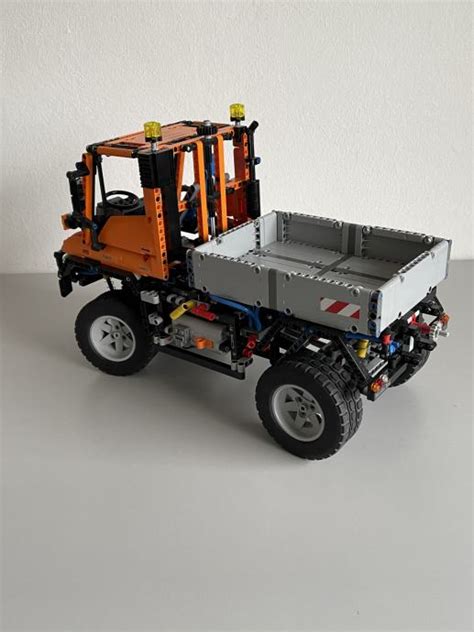 Lego Technic Mercedes Benz Unimog U Set
