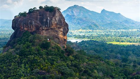 12 Sigiriya Lion Rock Wallpapers Wallpapersafari