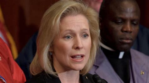 Report Metoo Champion Sen Gillibrand Refused To Fire A Male Staffer For Sexual Harassment