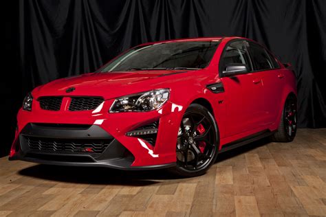 When it comes to tyres, these range from 255x35 r20 for sedan in 2018 with the price range for the hsv gtsr w1 varies based on the trim level you choose. Rare HSV GTSR W1 Fetches $206k At Aussie Auction | Carscoops