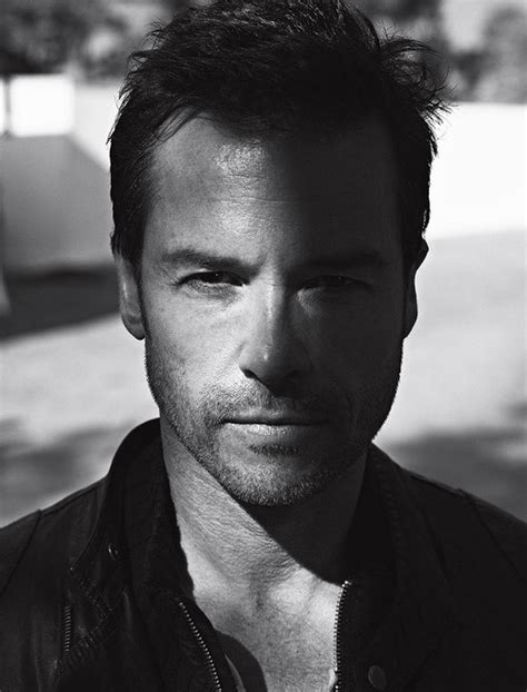 Guy pearce and christopher nolan will always be linked, as the actor was the face of nolan's 2000 breakthrough movie memento. pearce stars as leonard shelby, an insurance investigator trying to. 49 best Guy pearce images on Pinterest | Guy pearce ...