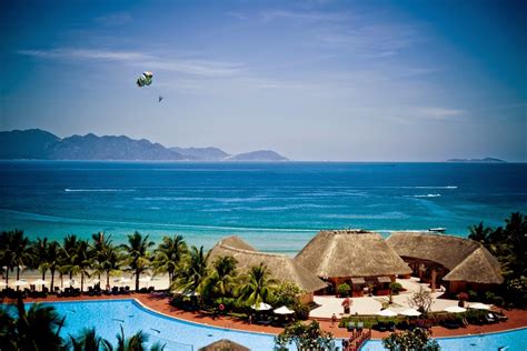 Nha trang is a coastal city and capital of khánh hòa province, on the south central coast of vietnam. Vietnam Tours: Nha Trang's Vinpearl Land Luxury Resort ...