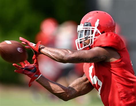Get the most scoop and insider information on georgia bulldogs football and dawgs recruiting. UGASports - Monday Notebook: Injury update