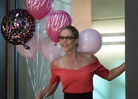 Big News Emily Bett Rickards Felicity Returning For The Arrow Series