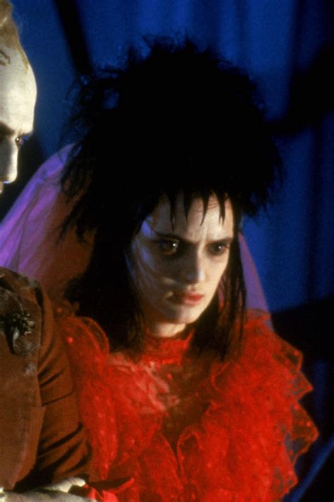 The Best Movie Brides To Inspire Your Halloween Costume From Beetlejuice To Mean Girls Vogue