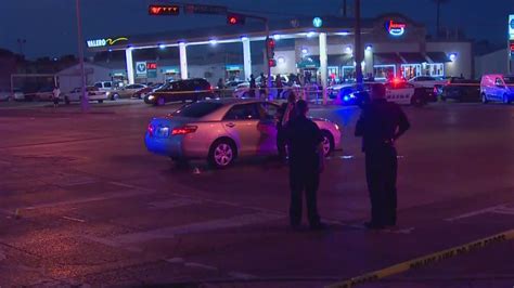 Apparent road rage incident leads to double shooting | wfaa.com