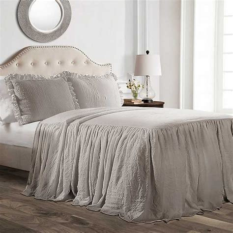 Gorgeous Farmhouse Bedding to Add to Your Room | The Turquoise Home
