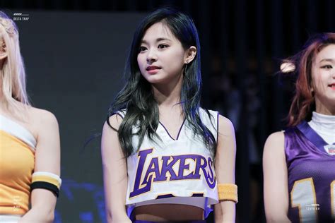 Tzuyu Lakers Wallpaper Hd 3180407 Hd Wallpaper And Backgrounds Download