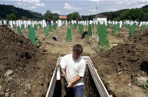 By 2006, 42 mass graves have been uncovered around srebrenica and the specialists believe there are 22 more mass. Srebrenica Genocide Blog: PREPARATIONS FOR SREBRENICA ...