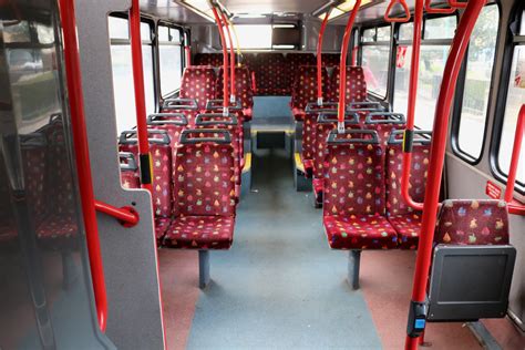 Bus Interiors East Yorkshire Motor Services 677 Yy52lcu Flickr