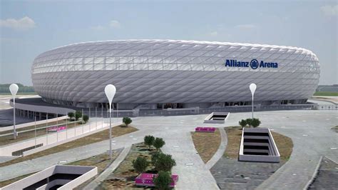 How far is the allianz arena from munich's city center? Allianz Arena at Day and Night