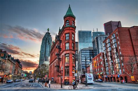 9 Best And Most Iconic Buildings In Canadian Architecture