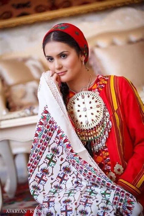 The Turkmen girl Türkmen gyz Traditional outfits Beautiful