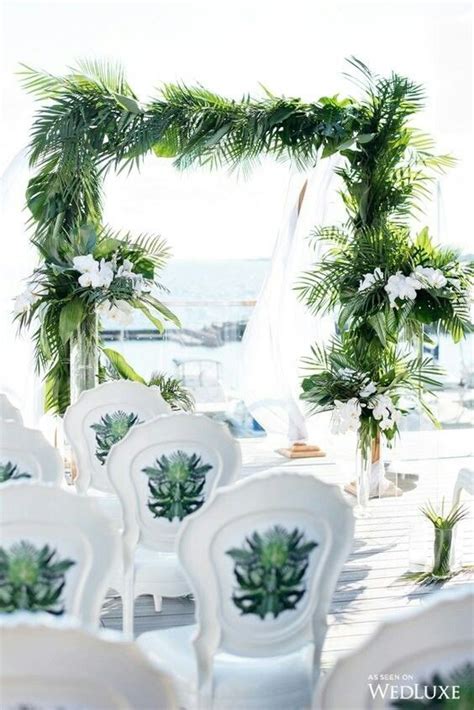 25 Bold Tropical Wedding Arches And Altars Weddingomania