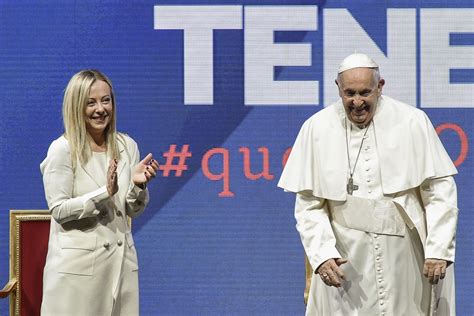 Papa Francesco E Giorgia Meloni In Bianco Agli Stati Generali Della