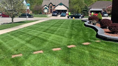 Lawn Maintenance Services In Macomb Chesterfield And Shelby Mi Big