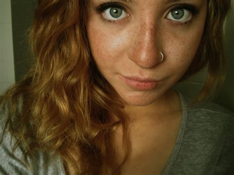 Green Eyes And Nose Ring Sniz Porn