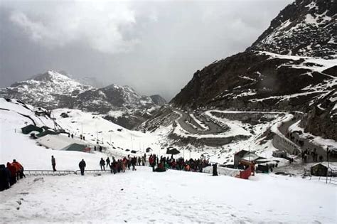 Summers there are often pleasant but the winters are chilling. Top 10 Places to witness snowfall in India - Snowfall ...